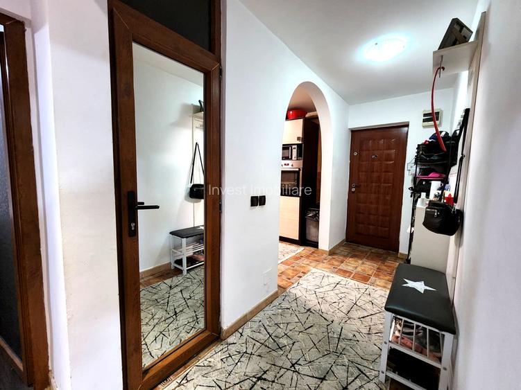 Apartament 2 camere decomandat, parter înalt, Podu Iloaiei – zonă centrală - 6