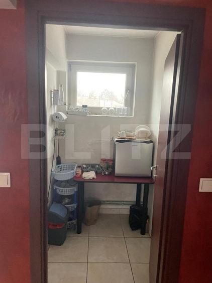 Spatiu comercial de vanzare, 5 incaperi, 328 mp, zona-Spitalul Judetean