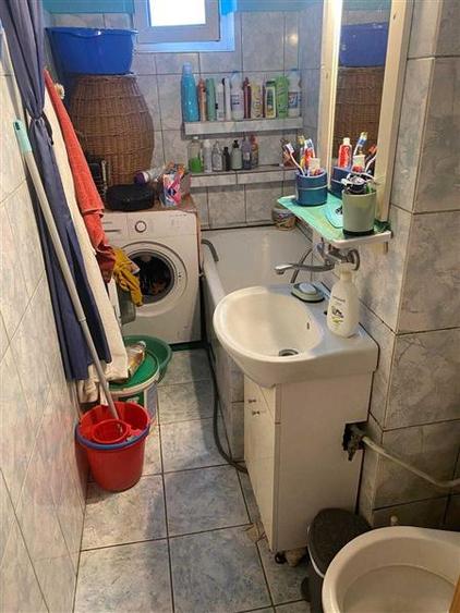 Apartament cu 3 camere la etajul 3 aproape de Mall