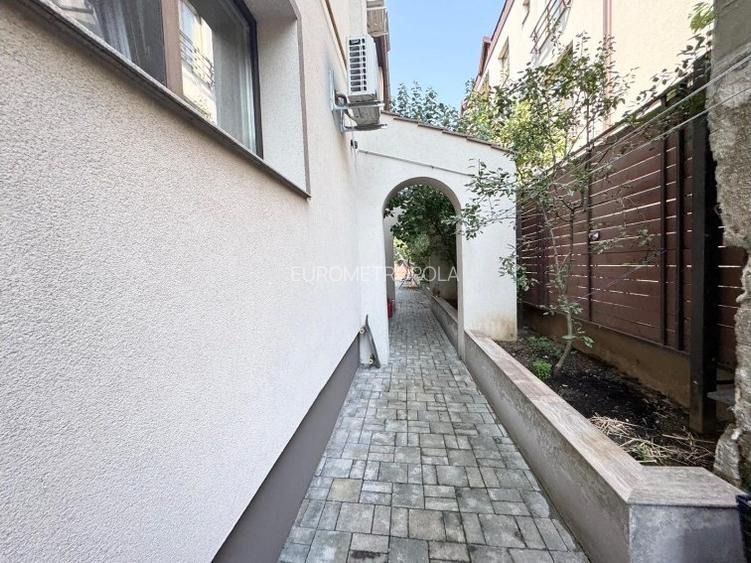 EXCLUSIVITATE!!! Zona Jiului – Vila cocheta, curte generoasa! - 26