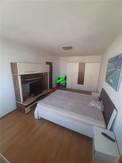 Apartament de vanzare 3 camere pivniță Sibiu Mihai Viteazul