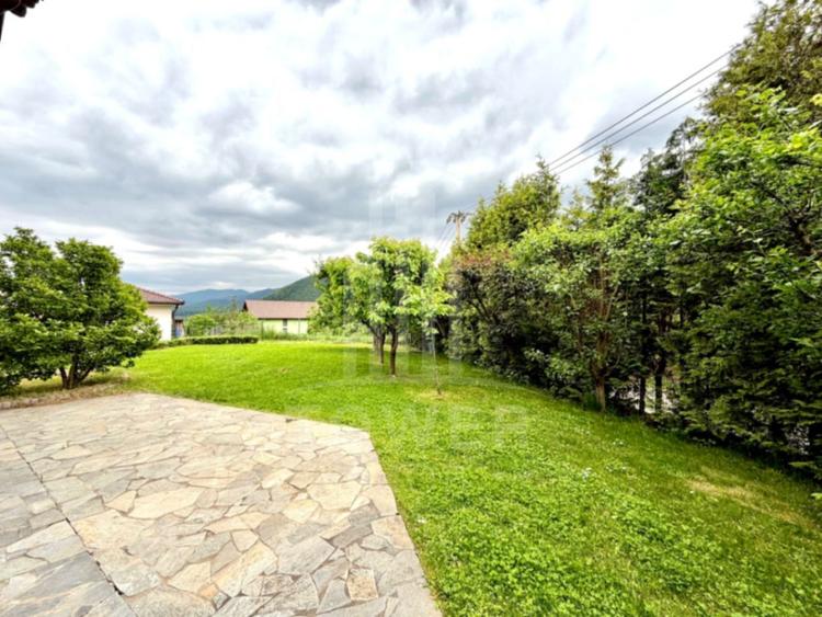 Casă premium de închiriat-Cisnadioara