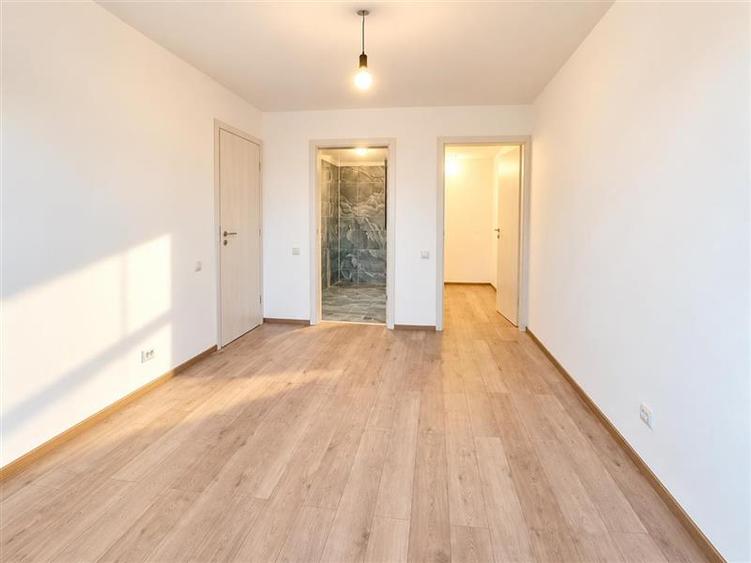 Vila noua, 4 dormitoare, 3 bai, incalzire pardoseala, prima locuire, Harman, Bra