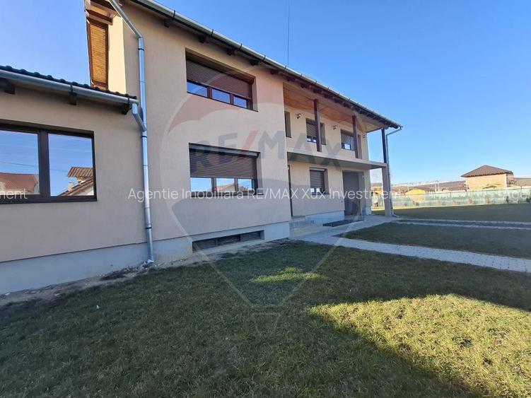 Casă  de vanzare - 4