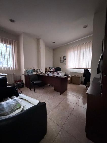 Zona Pacii Bd Iuliu Maniu P+3 642 mp curte 300 mp ideal Comercial ,Birouri