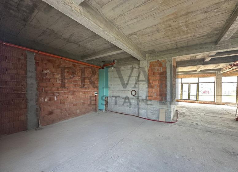 Spatiu comercial, 210 mp, locuri de parcare, Giroc