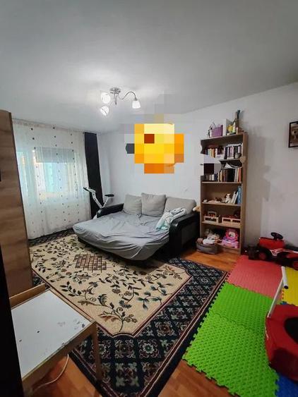 Apartament cu 2 camere decomandat, etaj 1/4, zona Dacia