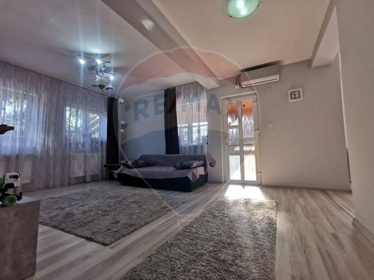 Vanzare/schimb casă 6 camere, curte,zona Metro Oradea cu una mai mica