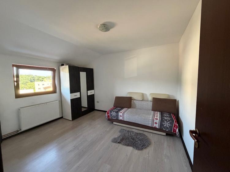 Închiriez apartament pe termen lung (minimum 1 an)