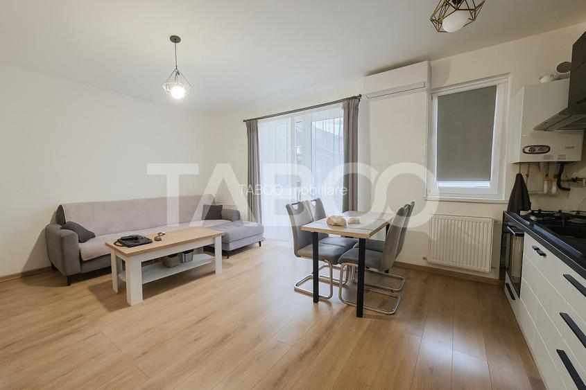 Super apartament la parter inalt -3 camere balcon si parcare proprie - 4