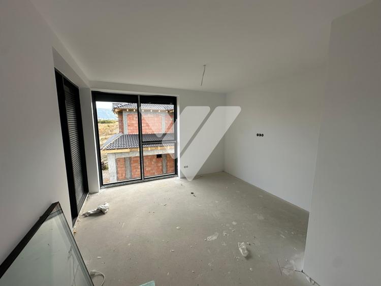 Casa individuala premium 4 camere 2 bai teren 310 mp Cristian Sibiu