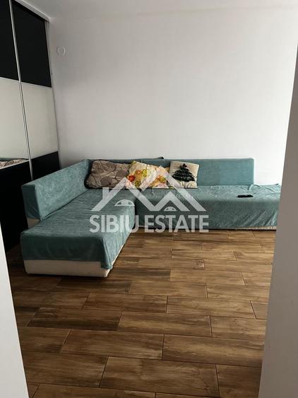 Apartament 3 camere cu grădină 100 mp. loc de parcare-Calea Cisnadiei