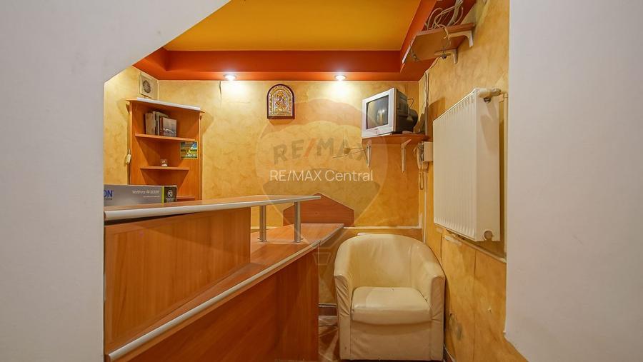 Casă / Vilă cu 12 camere de vânzare în zona Astra - 20