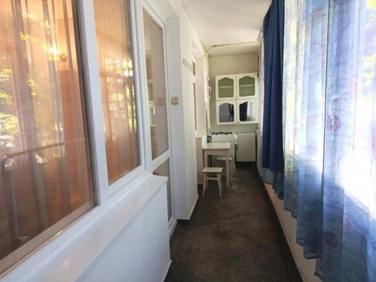 Apartament 3 camere decomandat, Etaj 2/8, metrou Piata Iancului