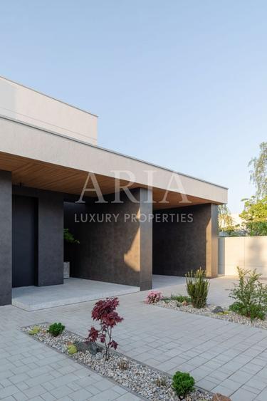 REZIDENȚĂ CONTEMPORANĂ CU DESIGN ICONIC | POZE REALE |