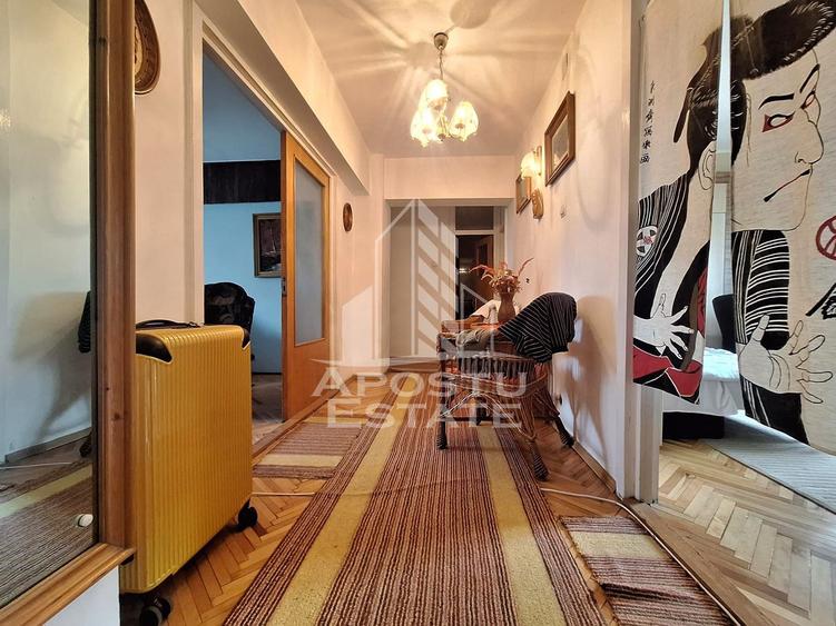 Apartament cu 4 camere, 120mp construiti, Aurel Vlaicu