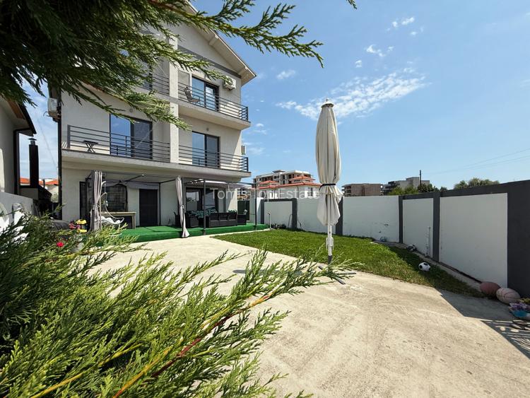 Mamaia-Sat, Vila tip pensiune,, mobilata si utilata complet, 15 camere - 52