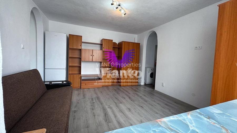 Apartament 3 camere mobilat prima inchiriere Hipodrom I-Luptei