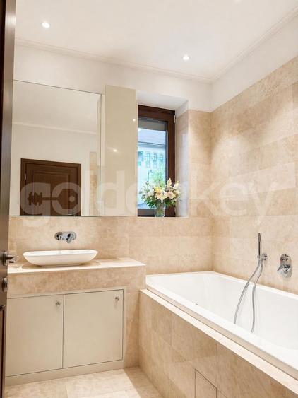 Apartament spatios cu 4 camere | 100mp terasa