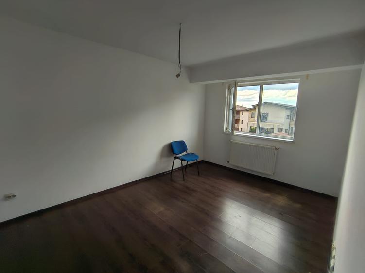 Apartament 2 camere decomandat, mutare imediata, zona Dr Fermei Campus Scolar
