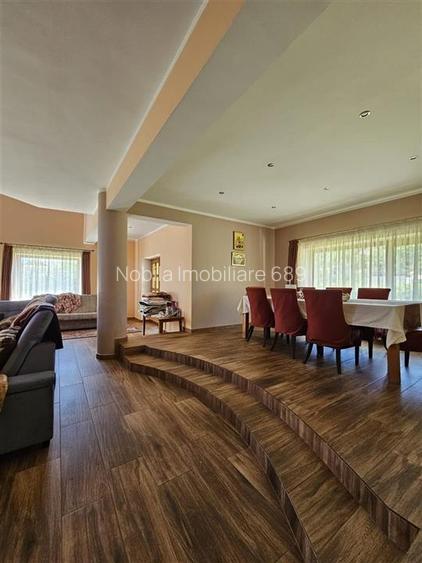 PROPRIETATE EXCEPTIONALA ,TEREN 33.161 MP + RESIDENTA P+1+M - 33