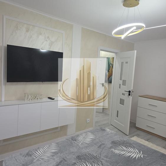 Apartament cu 3 camere complet renovat si mobilat, Calea Șagului