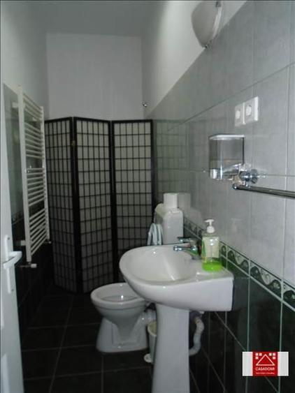 Imobil central, pretabil afacere