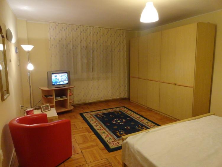 De inchiriat( vanzare)apartament o camera mobilat,RENOVAT zona Dorobanti Braila