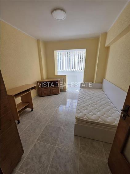 Apartament 4 camere, zona Racadau - 8