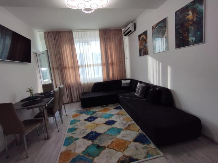 Mamaia nord-apartament 2 camere decomandat