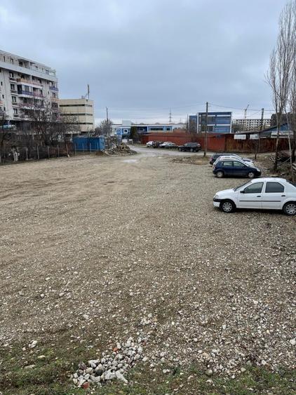 Vand teren cu hale 8.000 mp Sos. Bucium nr. 23