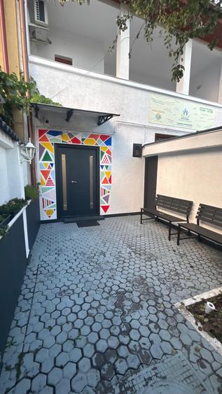 Eroii Revolutiei-Giurgiului-Metrou-VILA-5 camere-pret 1500 euro