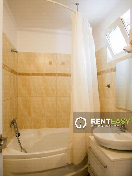 Apartament cu trei camere situat in zona Piata Unirii