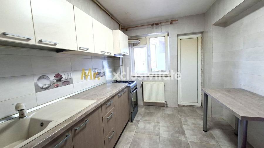 Apartament 3 camere Ultracentral-Pitesti-Bloc Mobilux etaj intermediar