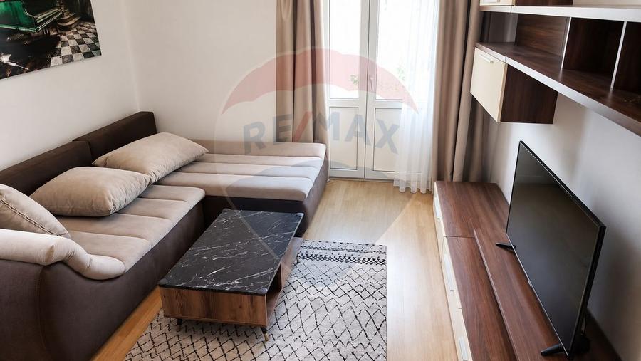 Apartament 2 camere, Universitate, metrou 20 m, mobilier MDF
