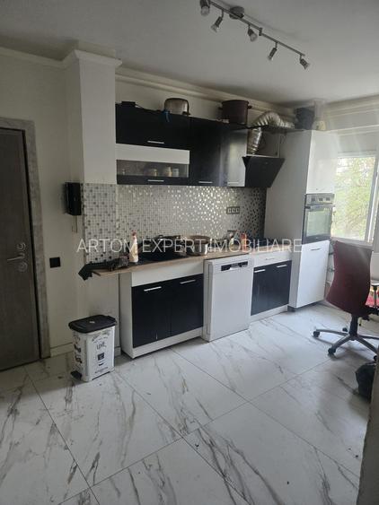 Apartament de  vanzare  3 camere  Codri Nemtului - 4