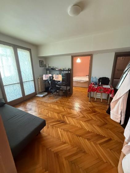 Vând apartament 2 camere Sector 5/Sirenelor