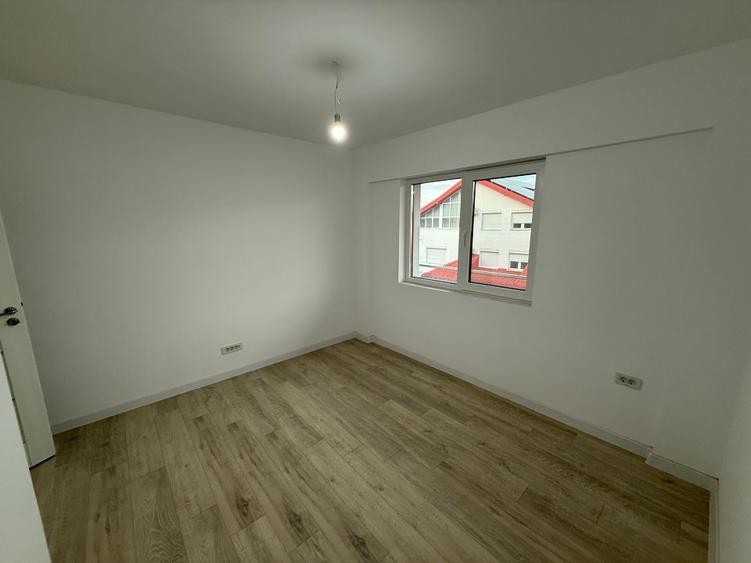 Apartament 2 camere tip studio + parcare