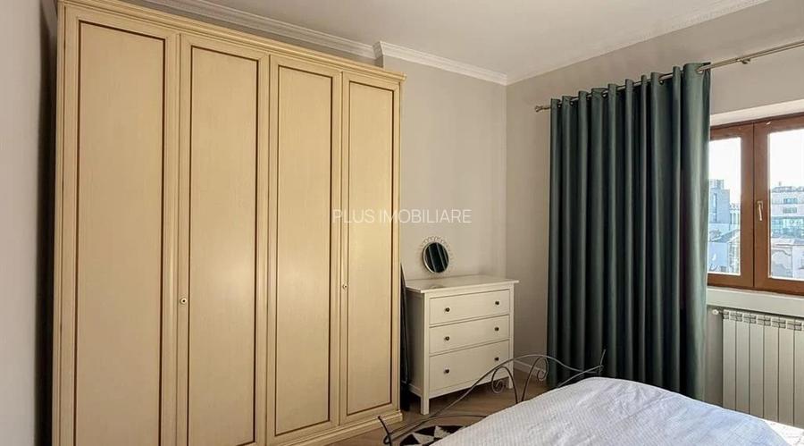 Apartament 2 camere+centrala proprie Zona Universitatii