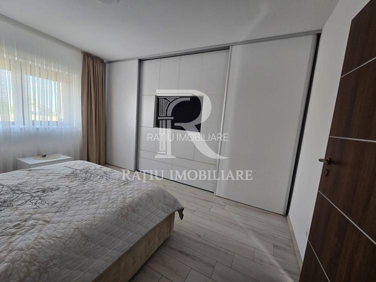 Casă cu livadă, grădină și anexe, | Les | Oradea - 5