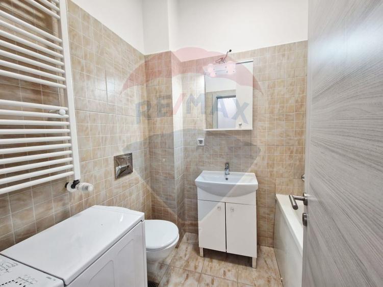 Studio de inchiriat la 450 mde Metrou Mihai Bravu