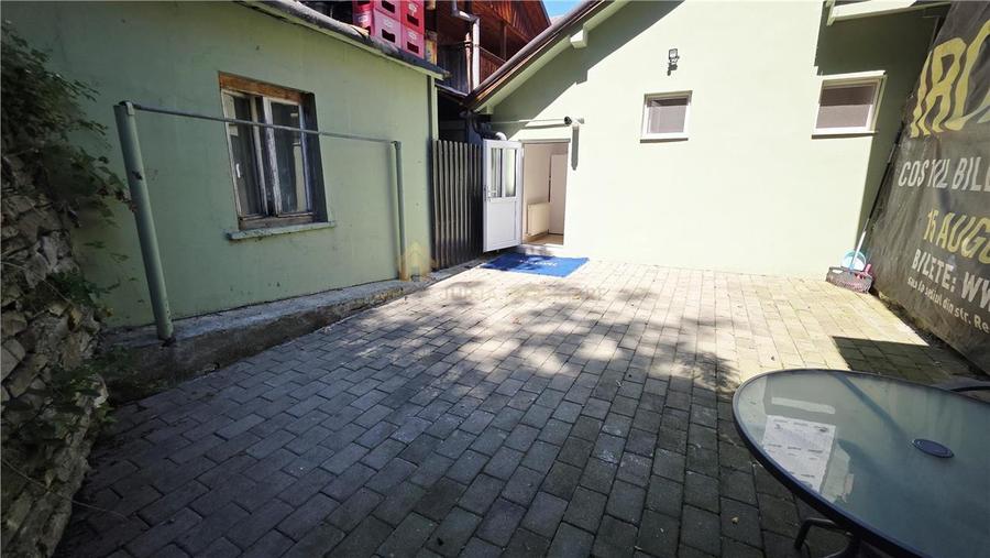 Apartament premium 80 mp Prima inchiriere Curte proprie 40 mp Strada Piezisa Zon