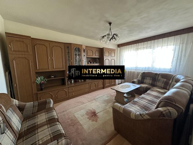 Apartement 2 Camere Decomandate 53 mp mobilat utilat balcon inchis view superb