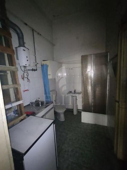 Apartament o camera în zona CAMERA DE COMERT