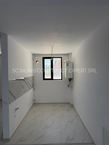 Ansamblu de Vile Moderne in Rosu, Chiajna | Case noi, finisaje Premium  - 9