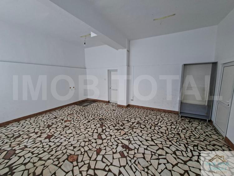 Spațiu Comercial 70 mp | Craiovei - Parter, Vitrină, 2 Intrări
