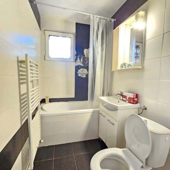 PERSOANA FIZICA VAND APARTAMENT 4 CAMERE 7 NOIEMBRIE, UMFST ,SPITALE