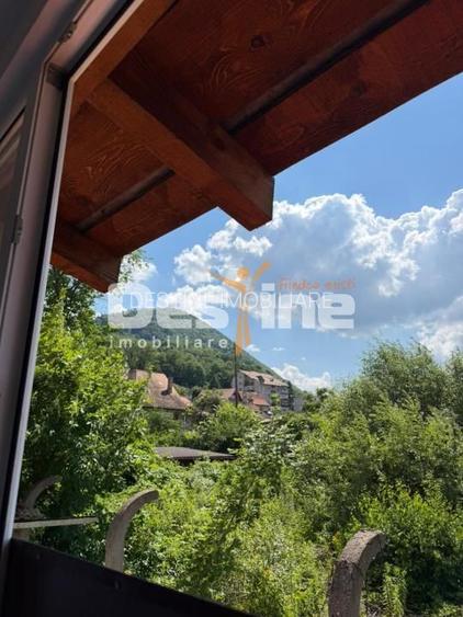 Casa cu 6 unitati, doua locuri de parcare si curte, pozitie excelenta- AFI Mall - 32