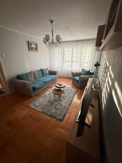 Apartament de vanzare 2 camere | decomandat | Pajura | Proprietar