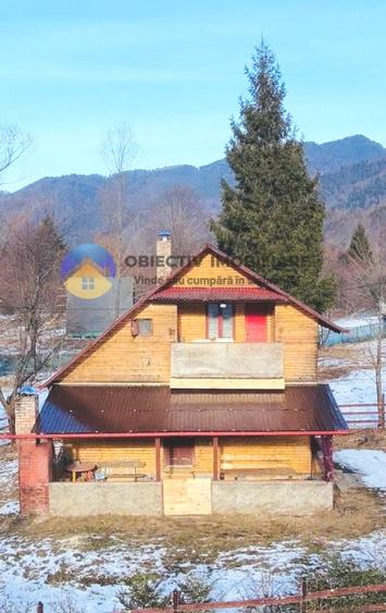 CASĂ cu teren 534 mp – TARCĂU,  judetul NEAMȚ.